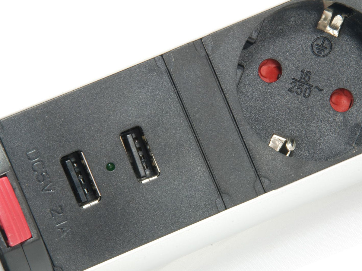 Regleta EQUIP 3 Tomas AC 2xUSB Negra/Plata (EQ333304)