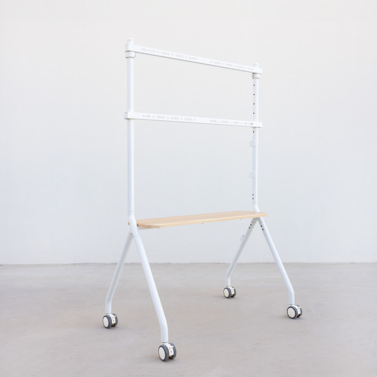 Soporte de Suelo TOOQ 49"-80" Blanco/Haya (FS20207M-W)